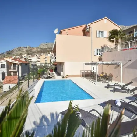Mit Privatpool Fuer 12 Personen Ca 280 Qm In Split-kucine, Dalmatien Mosor * Solin